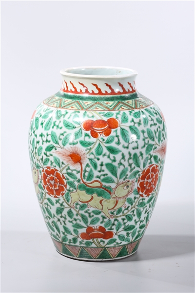 Appraisal: Chinese famille verte porcelain vase with floral and creature design