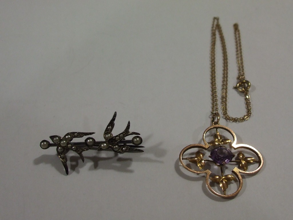 Appraisal: Lot comprising an Edwardian ct rose gold amethyst set pendant