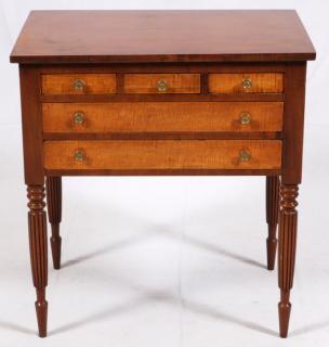 Appraisal: AMERICAN SHERATON MAHOGANY TIGER MAPLE TABLE AMERICAN SHERATON MAHOGANY TIGER