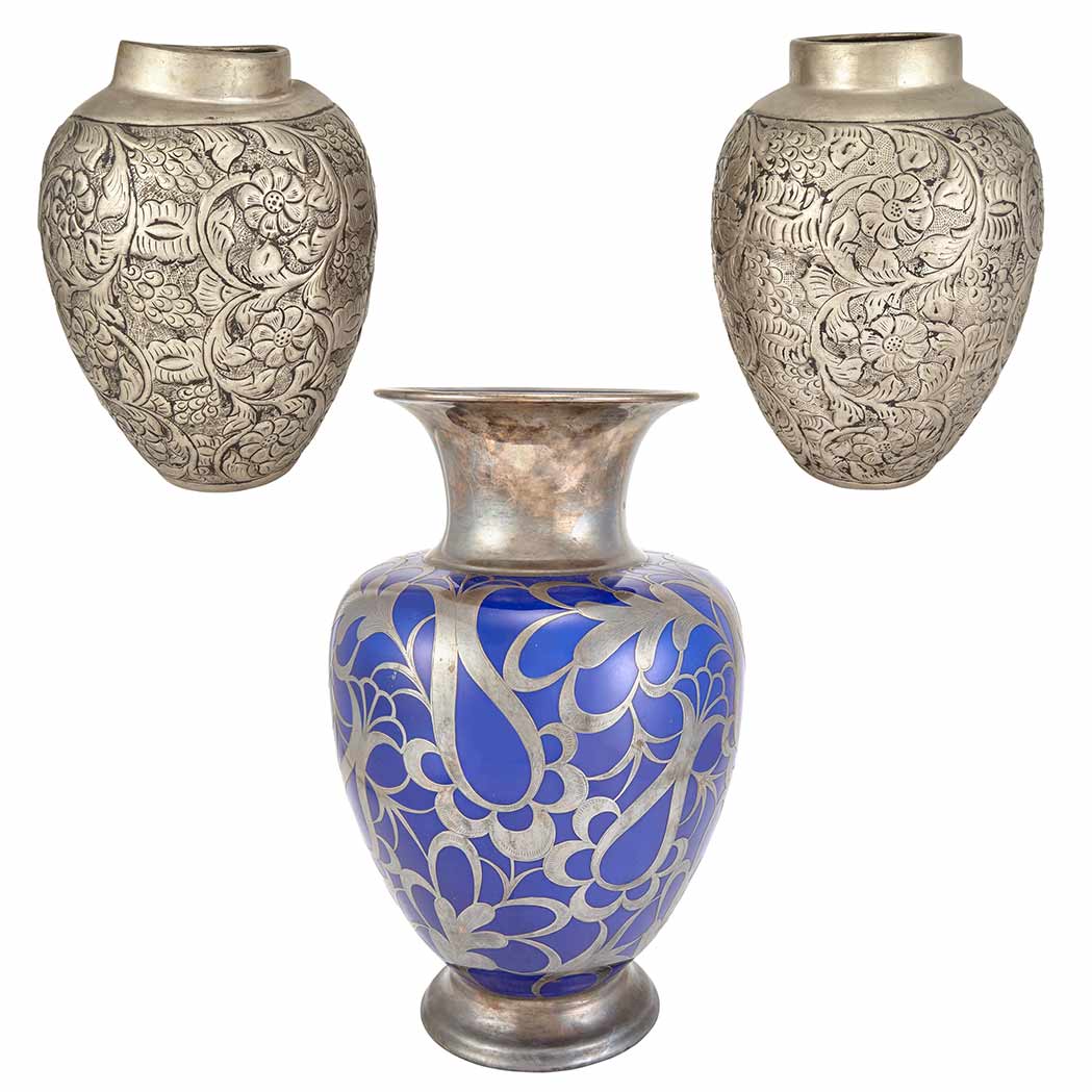 Appraisal: Group of Urns Comprising a pair of metal examples and