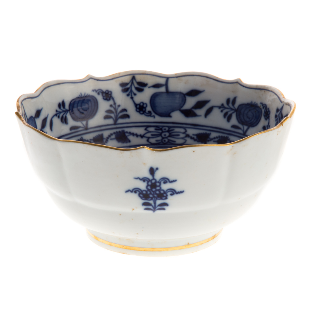 Appraisal: Meissen porcelain Blue Onion serving bowl th century with gilt