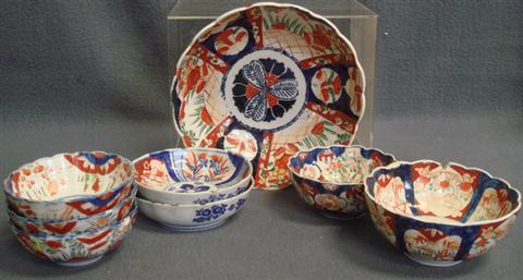 Appraisal: asst Imari porcelain bowls to d with chips hairlines Estimate