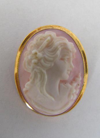 Appraisal: K Yellow Gold Pink Carved Cameo Pin Pendant