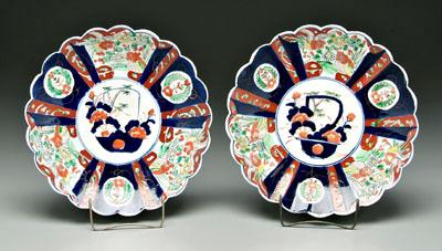 Appraisal: Pair Japanese Imari chargers scalloped rims fluted bodies central vessel