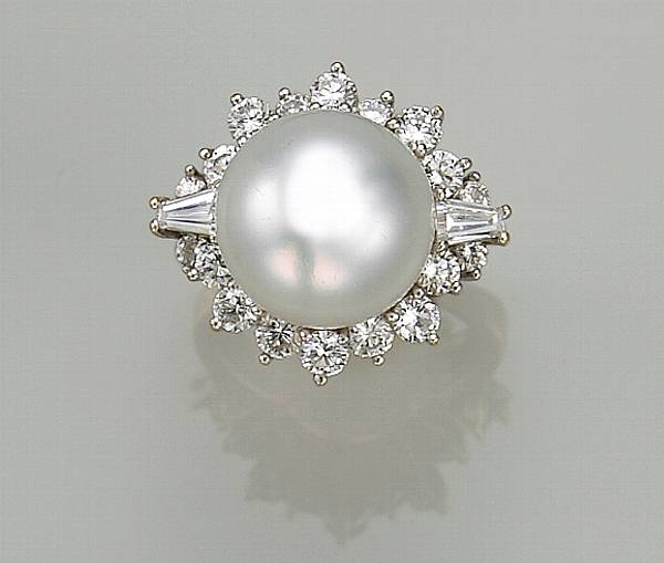 Appraisal: A freshwater cultured pearl diamond platinum and k gold ring