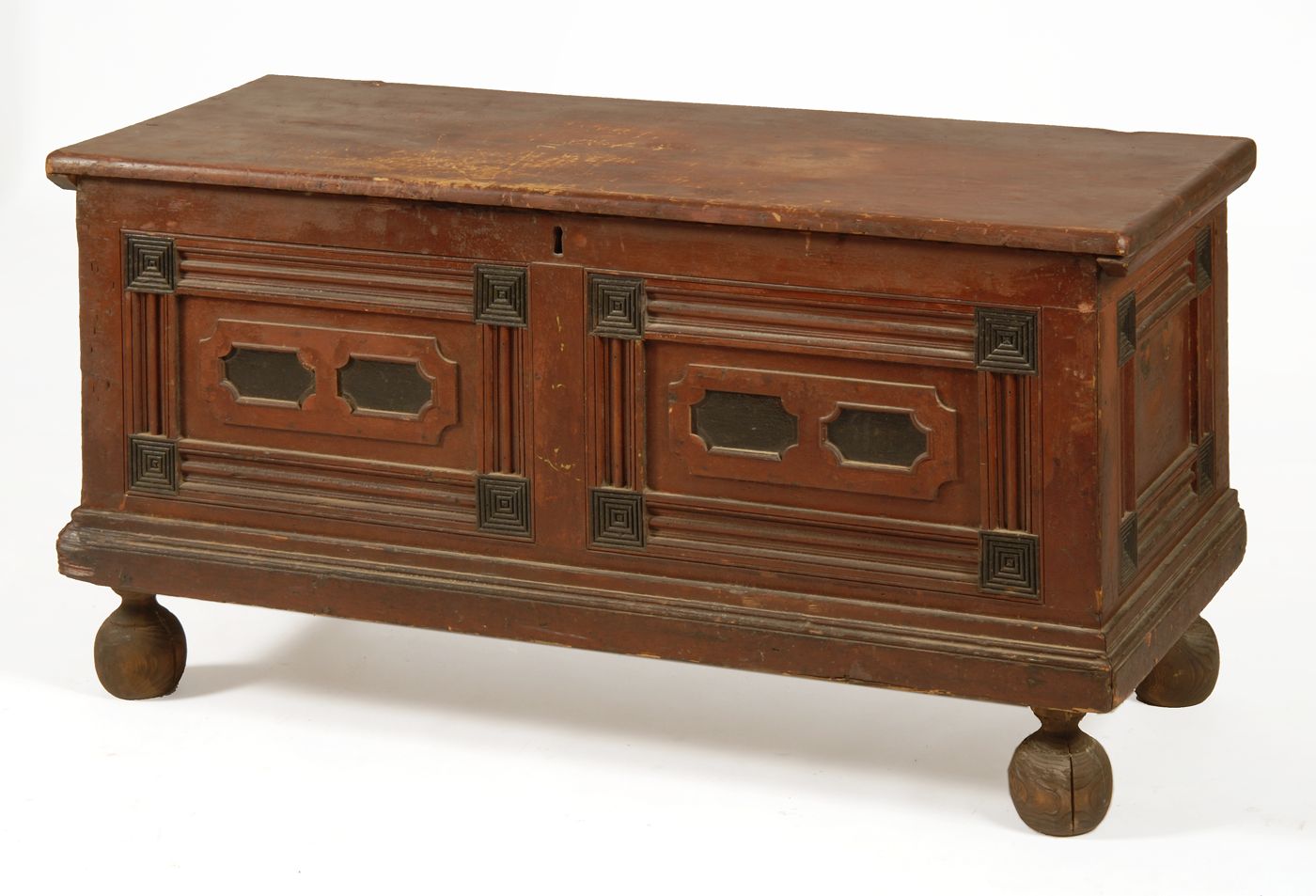 Appraisal: ANTIQUE AMERICAN WILLIAM MARY BLANKET CHEST Circa In pine with