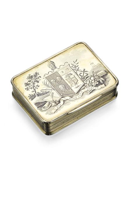 Appraisal: A George III Irish presentation silver-gilt snuff box James England