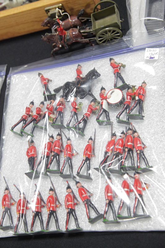 Appraisal: GROUP OF BRITAINS SOLIDERS AND MUSICIANS Including eleven Band of