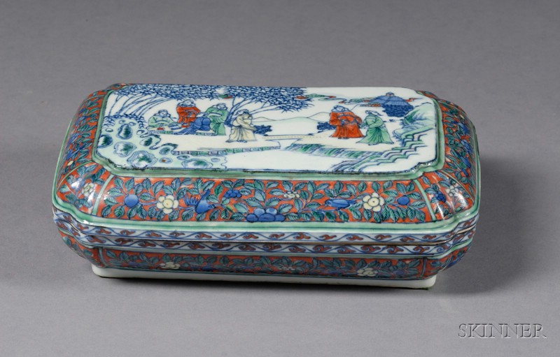 Appraisal: Rectangular Porcelain Box China Ming-style Wu Tsai ware design of