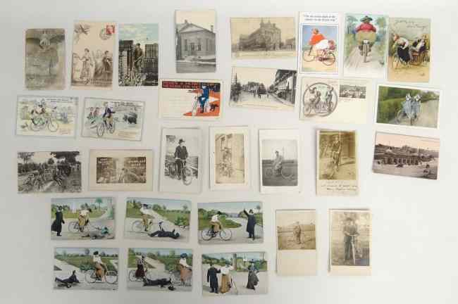 Appraisal: Lot post cards