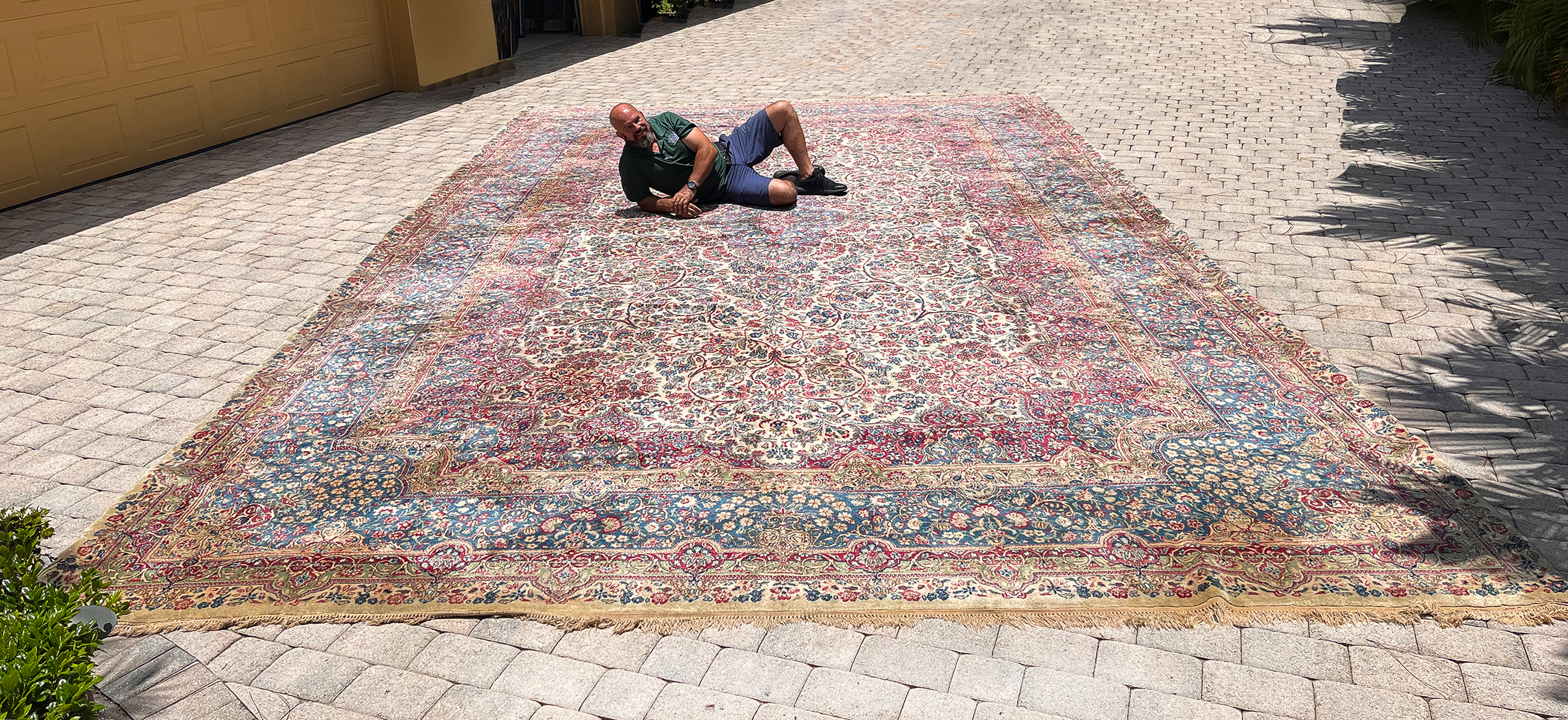 Appraisal: ANTIQUE PALACE SIZE PERSIAN KERMAN HAND KNOTTED WOOL RUG '