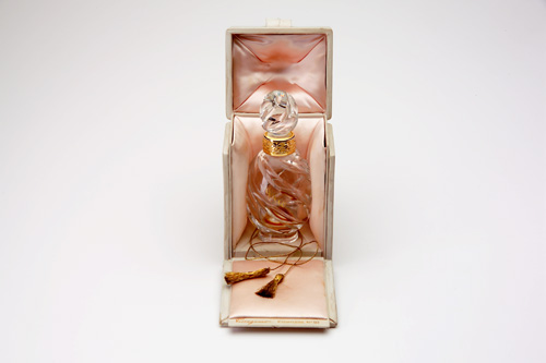 Appraisal: BACCARAT Giglio perfume bottle for Ferragamo limited issue in clear