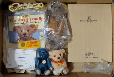 Appraisal: A collection of Steiff teddy bears to include Grandpa Bear