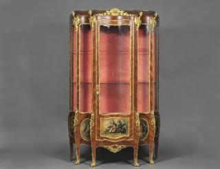 Appraisal: LOUIS XV STYLE VERNIS MARTIN CURIO CABINET The shaped top