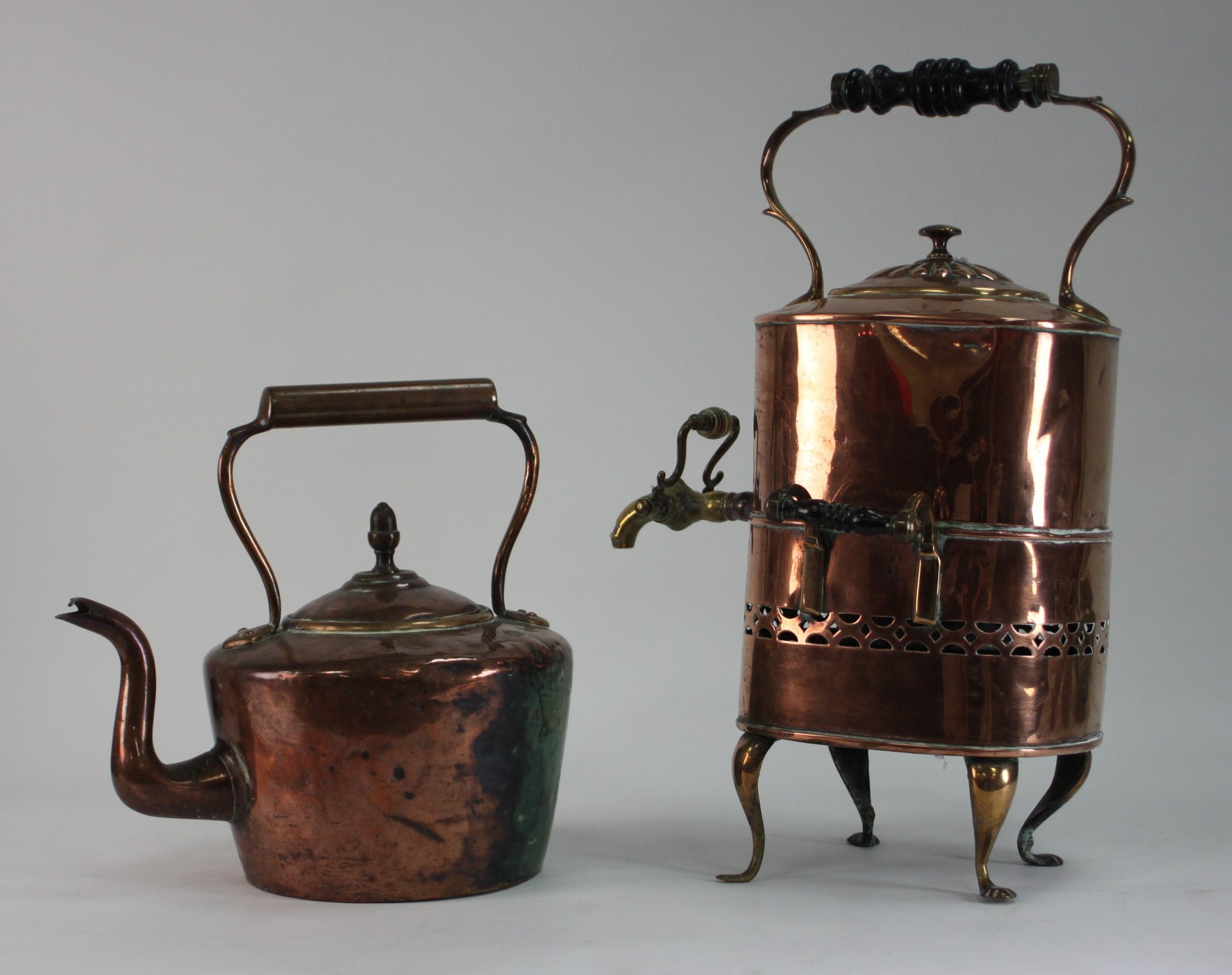 Appraisal: A copper kettle and cover with burner and another copper