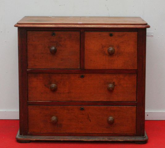 Appraisal: A th Century Australian pine chest of drawers cms wide