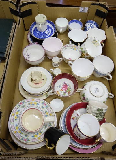 Appraisal: A collection of pottery to include Royal Worcester Spode Doulton