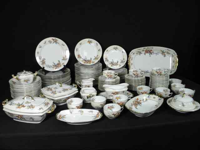 Appraisal: Royal Epiag Czechoslovakian porcelain dinnerware in the ''Silver Maple'' pattern