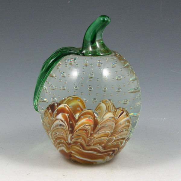 Appraisal: St Clair Joe Apple Paperweight Joe St Clair apple paperweight