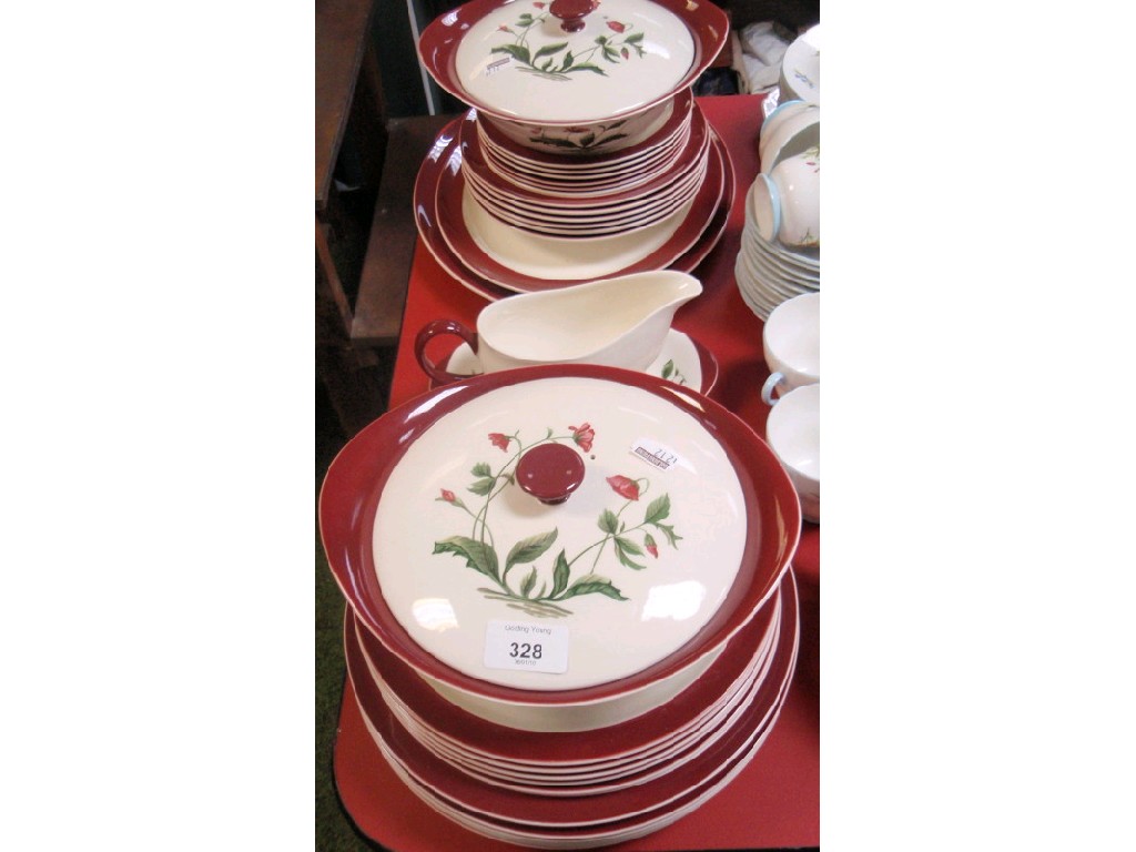 Appraisal: A Wedgwood Mayfield pattern dinner service