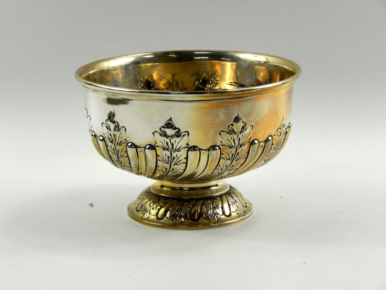 Appraisal: An Edward VII silver pedestal rose bowl with semi scroll