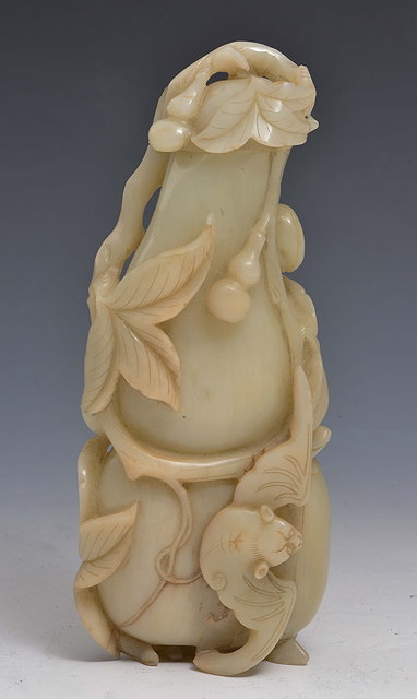 Appraisal: A CHINESE MUTTON FAT JADE DOUBLE GOURD VASE and cover