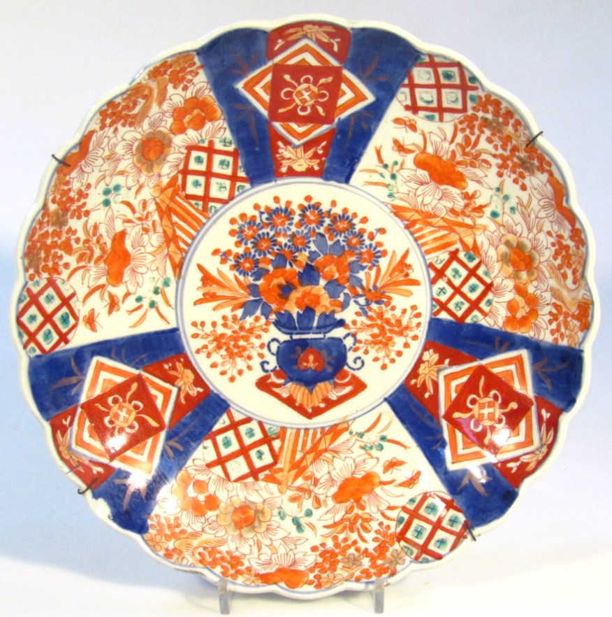 Appraisal: A Japanese late Meiji period earthenware Imari charger of floral