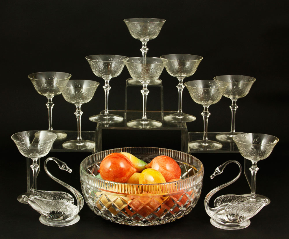 Appraisal: - Glassware and Crystal Bowl Ten stemware glasses one glass