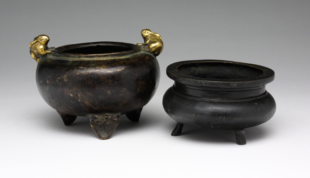 Appraisal: Most likely th century Small cauldron shapes on three feet