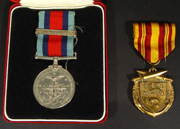 Appraisal: Normandy military medal with bar in a velvet lined case