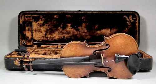 Appraisal: A th Century violin in the ''Guarnerius'' manner with ins