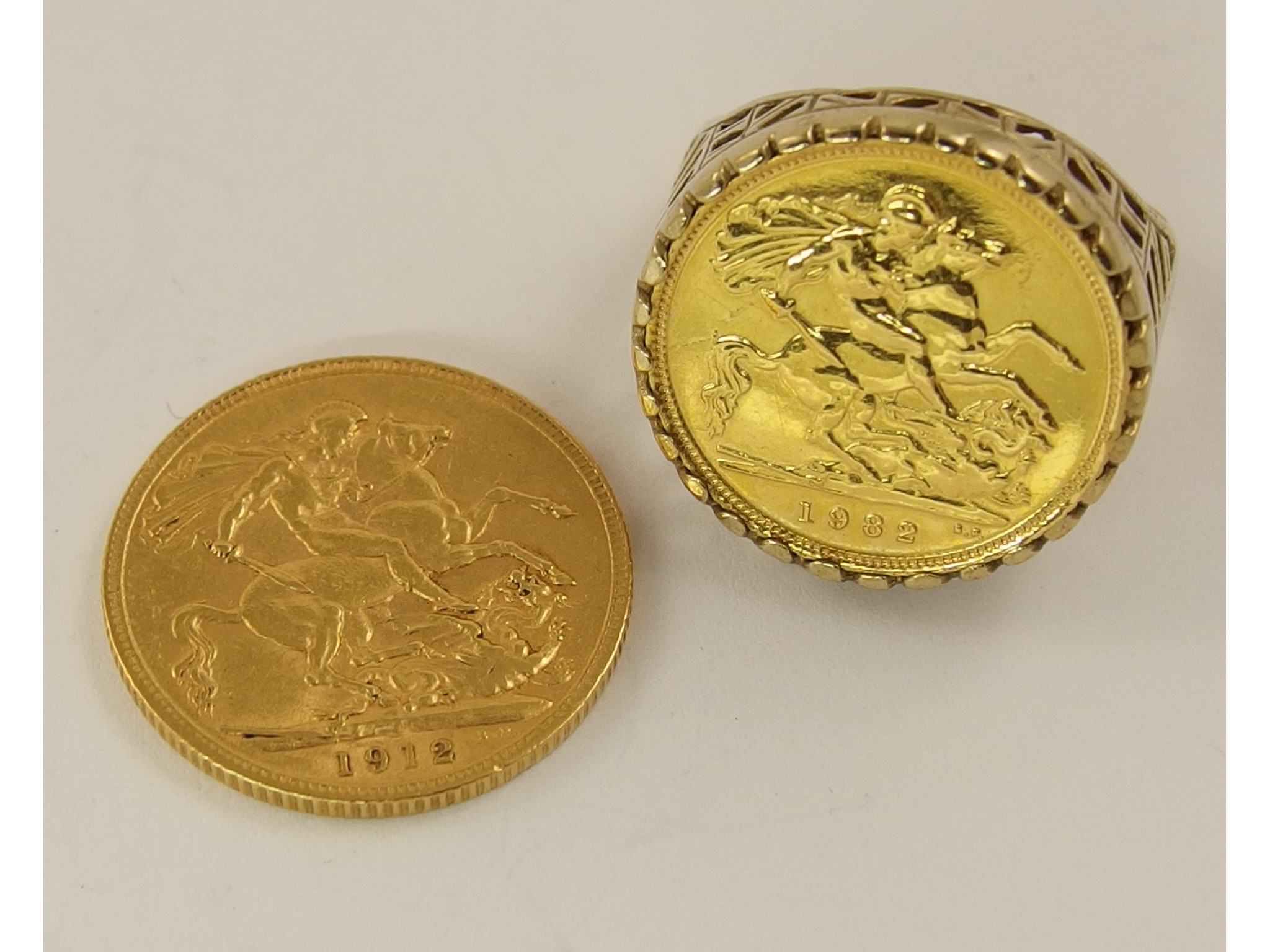 Appraisal: A full gold sovereign together with a gold half sovereign