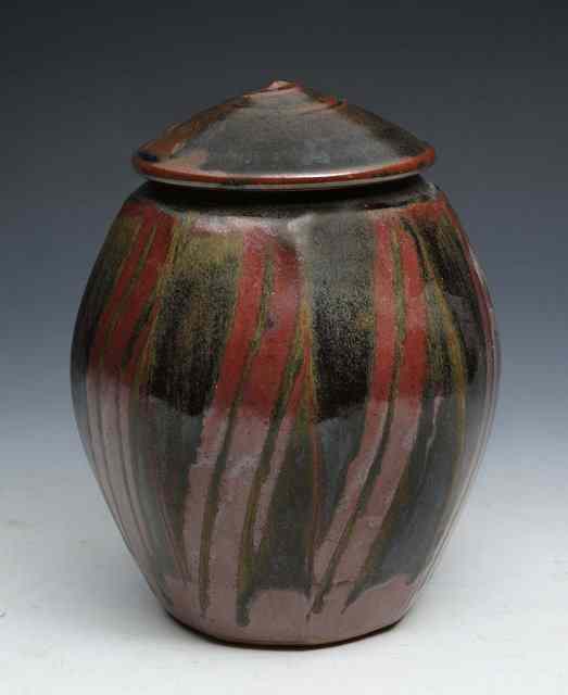 Appraisal: John Jelfs British b An octagonal stoneware jar and cover