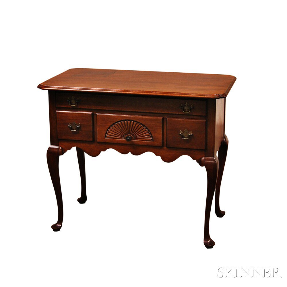 Appraisal: Charak Queen Anne-style Mahogany Dressing Table the thumbmolded top with