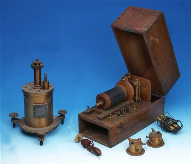 Appraisal: AN EARLY TH CENTURY ELECTRO-MEDICAL COIL BY K Schall the