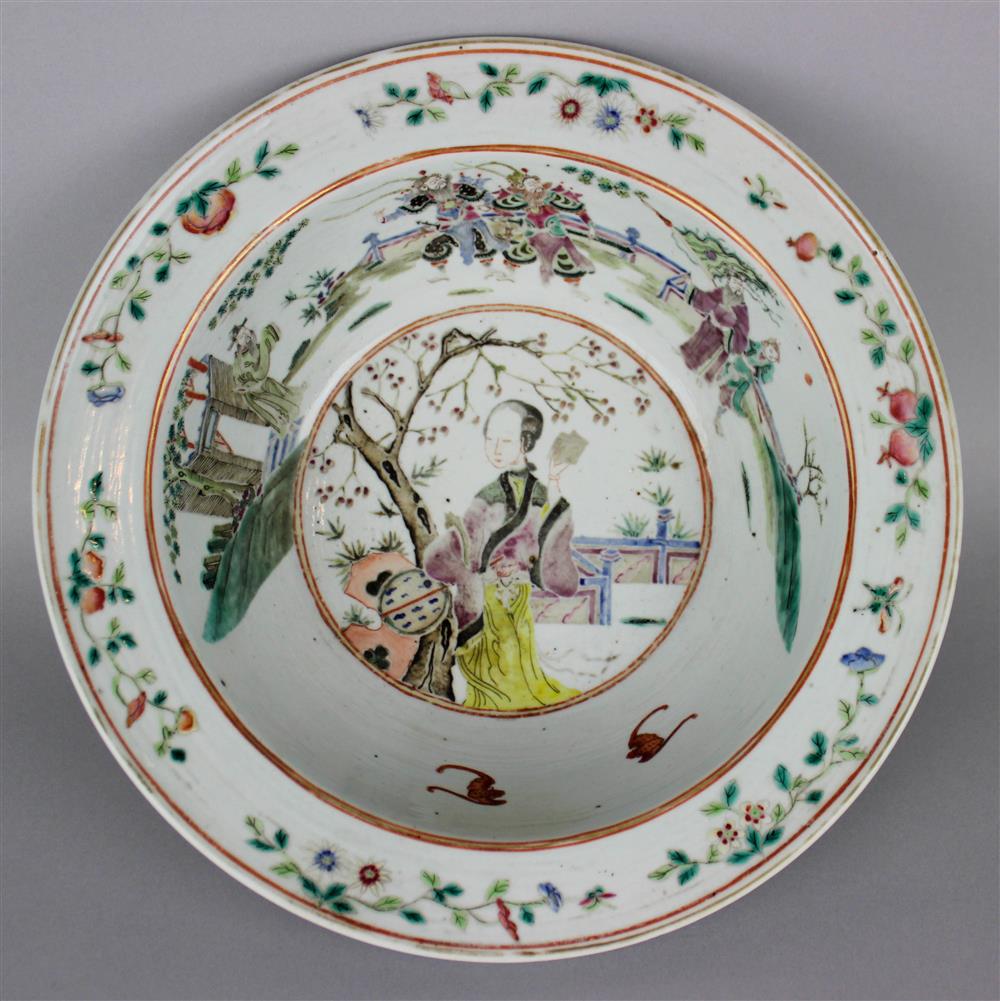 Appraisal: CHINESE FAMILLE ROSE PORCELAIN BOWL WITH EVERTED RIM late th