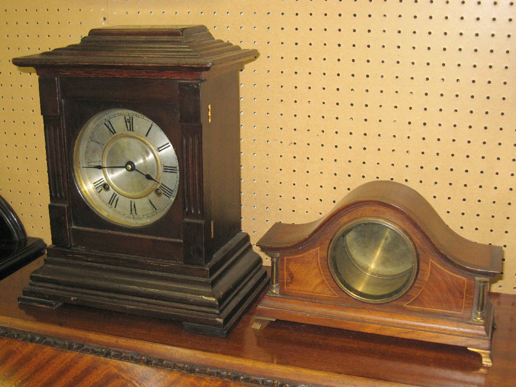 Appraisal: Lot comprising oak cased mantle clock and an Edwardian clock