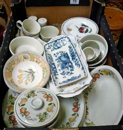 Appraisal: A collection of Wedgwood Quince Dinner Wares together with Queens