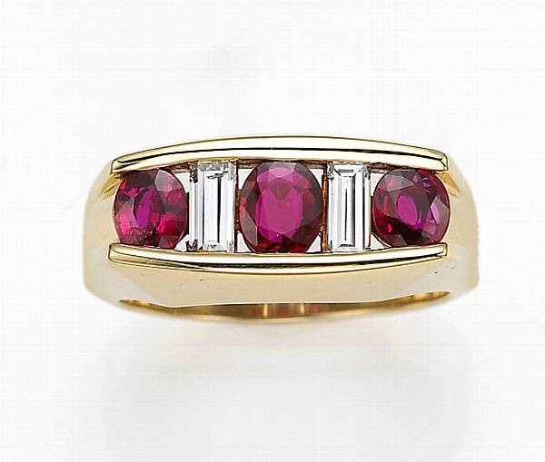 Appraisal: A ruby diamond and eighteen karat gold gent's ring Kurt