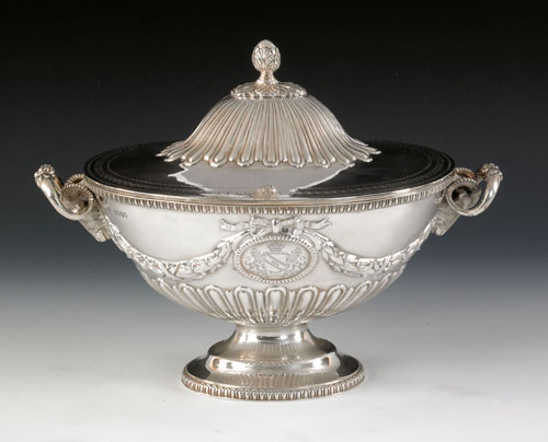 Appraisal: English silver tureen - bearing the touch of Robert Harper