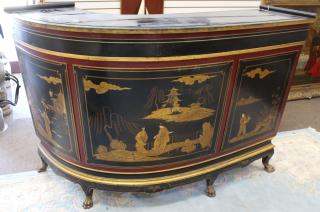 Appraisal: Chinoiserie Style Curved Bar Chinoiserie Style Curved Bar Having glass