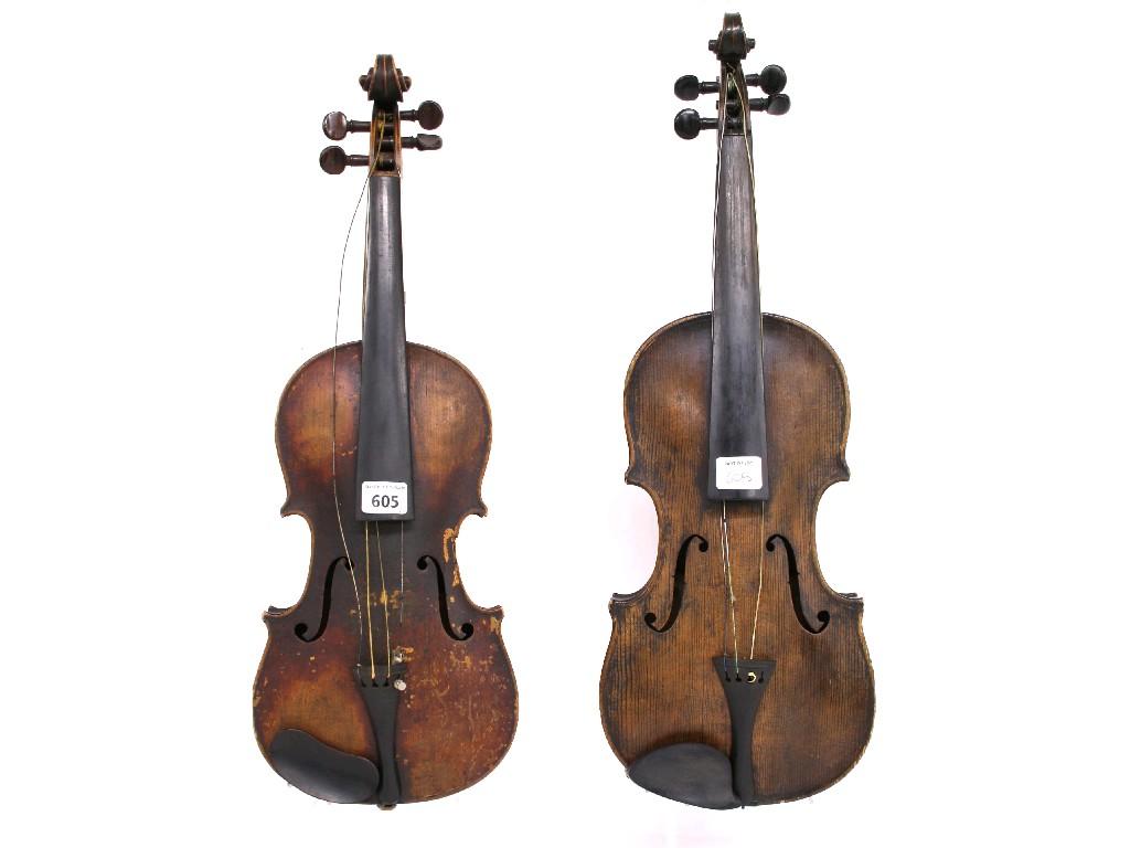 Appraisal: Interesting mid th century three-quarter size violin branded Turner London