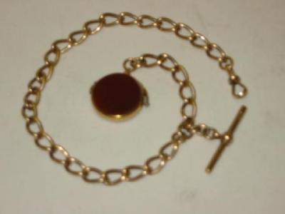 Appraisal: A CT GOLD ALBERT the wide curb link hanging with