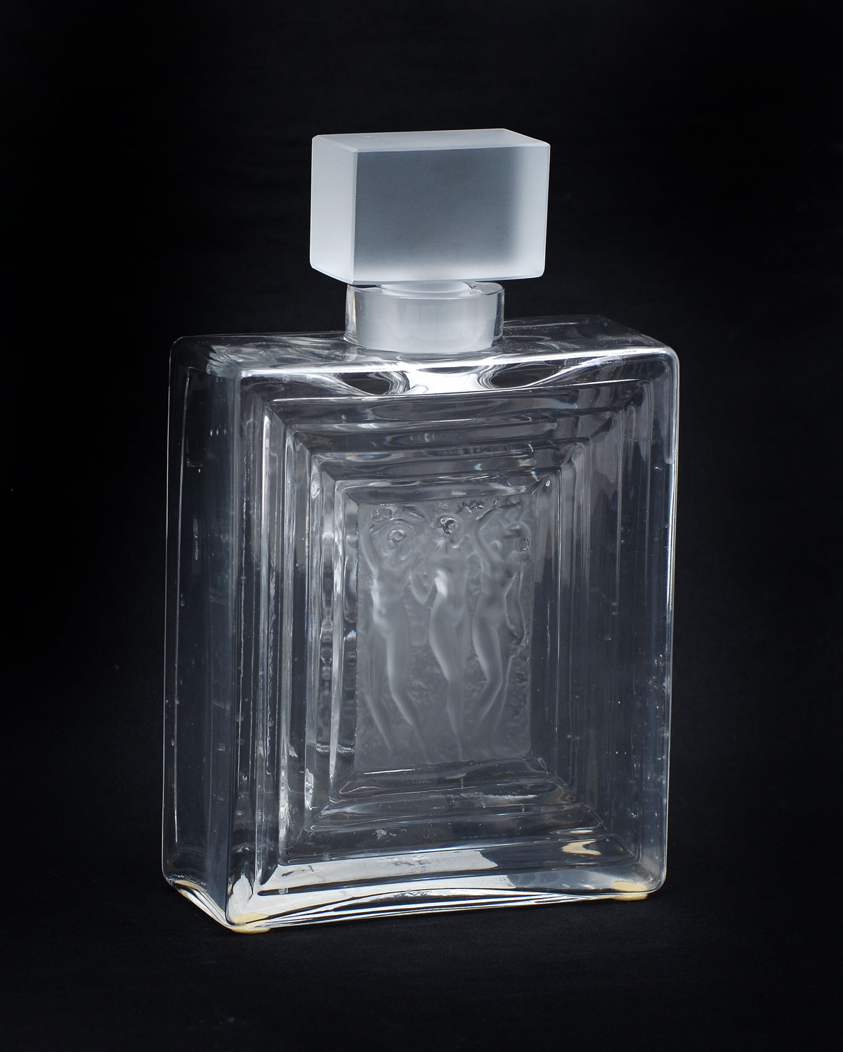 Appraisal: LALIQUE ART DECO DUNCAN PERFUME BOTTLE Art deco nude Lalique