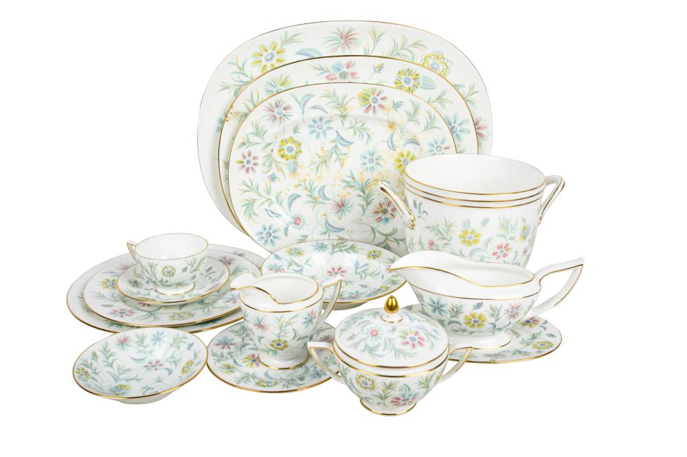 Appraisal: MINTONS PORCELAIN DINNER SERVICEVanessa pattern a service for comprising dinner