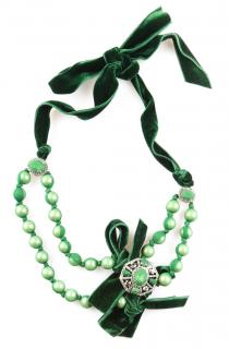 Appraisal: emerald green brooch ribbon and faux pearls approx in L