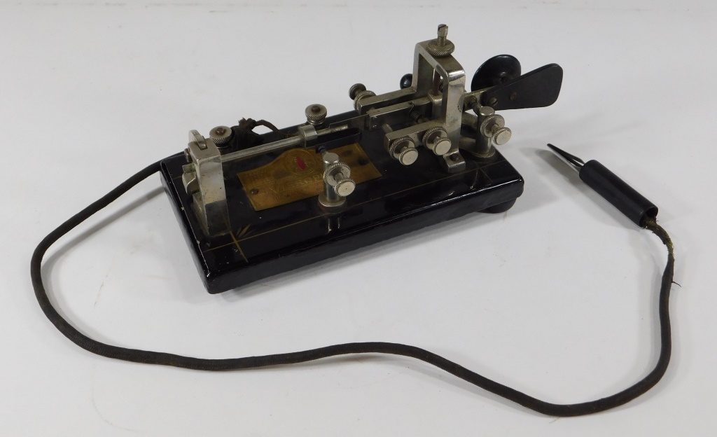 Appraisal: C VIBROPLEX BUG MORSE CODE TELEGRAPH KEY New York Circa