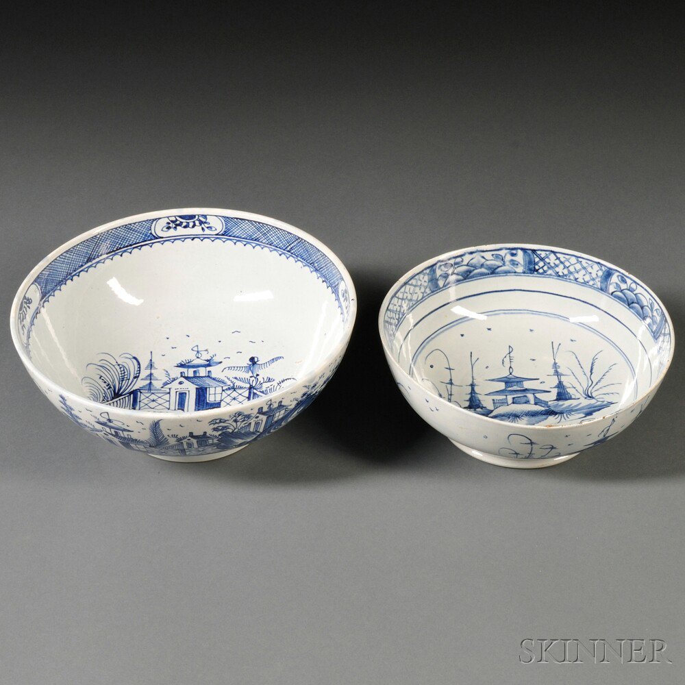 Appraisal: Two Staffordshire Pearlware Bowls England c each underglaze blue chinoiserie