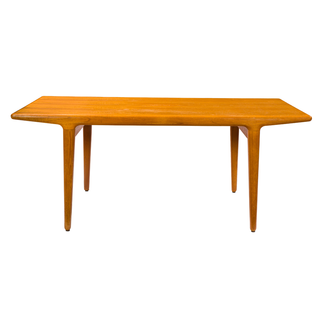 Appraisal: A DANISH MODERN TEAK DINING TABLE A Danish Modern teak