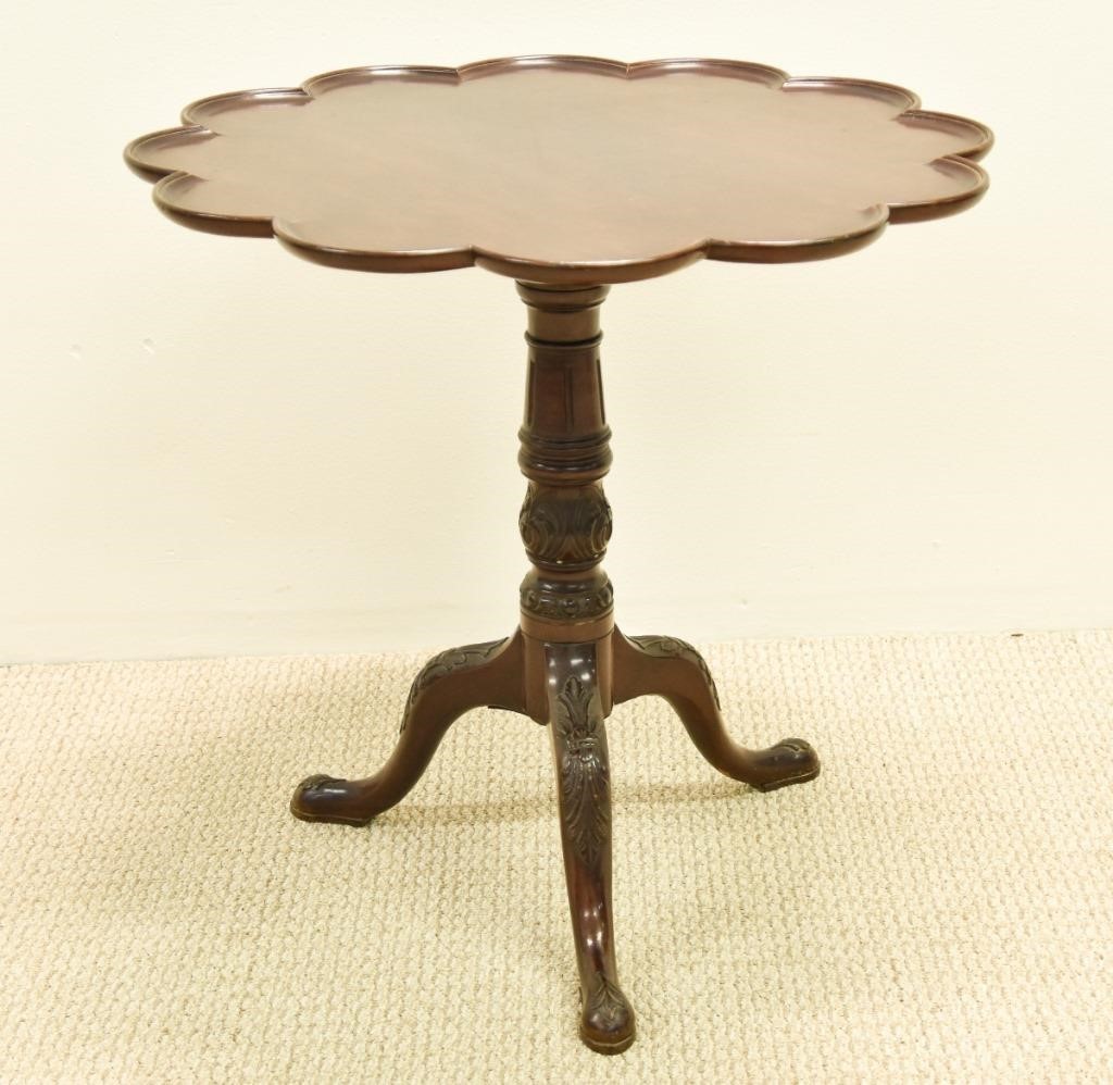 Appraisal: Georgian mahogany supper table th c with acanthus carved shaft